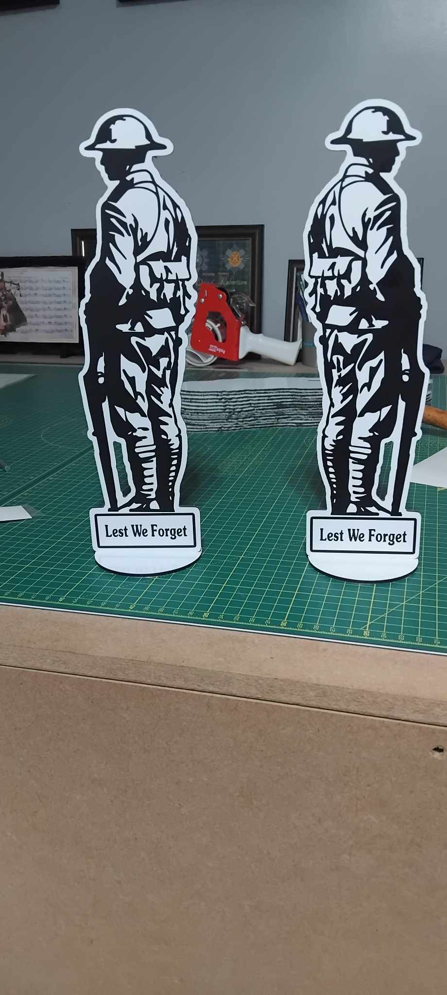 Lest We Forget Dibond soldiers x 2